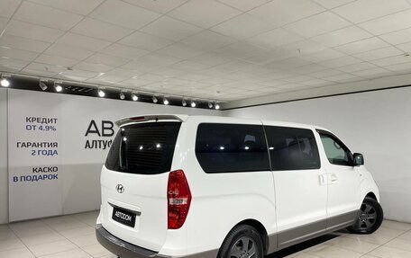 Hyundai Grand Starex Grand Starex I рестайлинг 2, 2011 год, 1 390 000 рублей, 2 фотография