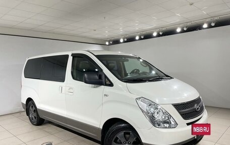 Hyundai Grand Starex Grand Starex I рестайлинг 2, 2011 год, 1 390 000 рублей, 3 фотография