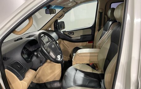 Hyundai Grand Starex Grand Starex I рестайлинг 2, 2011 год, 1 390 000 рублей, 13 фотография