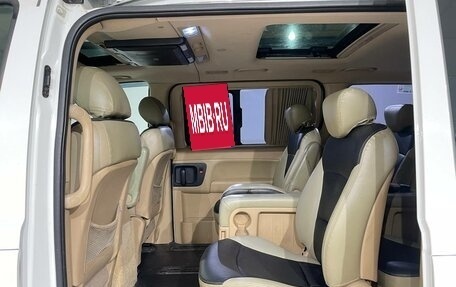 Hyundai Grand Starex Grand Starex I рестайлинг 2, 2011 год, 1 390 000 рублей, 16 фотография