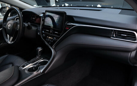 Toyota Camry, 2022 год, 3 930 000 рублей, 9 фотография