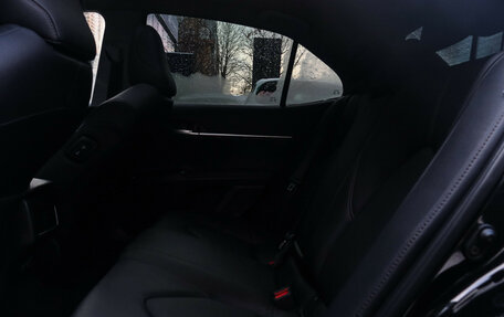 Toyota Camry, 2022 год, 3 930 000 рублей, 11 фотография