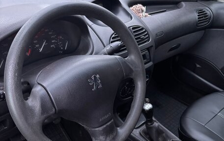 Peugeot 206, 2008 год, 7 фотография