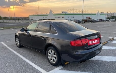 Audi A4, 2010 год, 900 000 рублей, 4 фотография