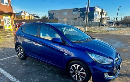 Hyundai Solaris II рестайлинг, 2012 год, 640 000 рублей, 3 фотография