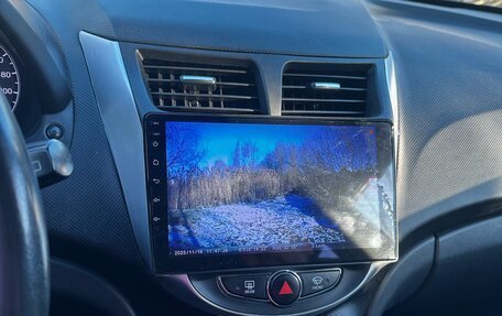 Hyundai Solaris II рестайлинг, 2012 год, 640 000 рублей, 14 фотография