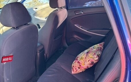 Hyundai Solaris II рестайлинг, 2012 год, 640 000 рублей, 17 фотография