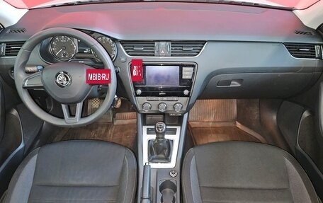 Skoda Octavia, 2017 год, 1 500 000 рублей, 9 фотография