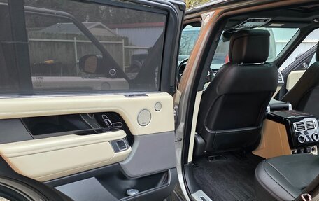 Land Rover Range Rover IV рестайлинг, 2019 год, 6 400 000 рублей, 11 фотография