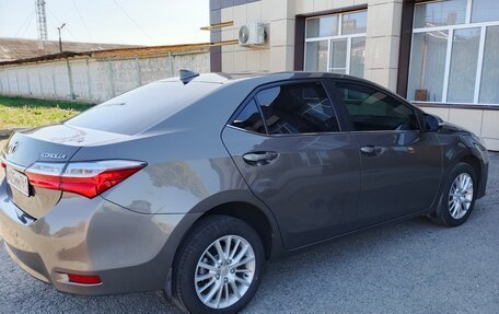 Toyota Corolla, 2018 год, 1 850 000 рублей, 4 фотография