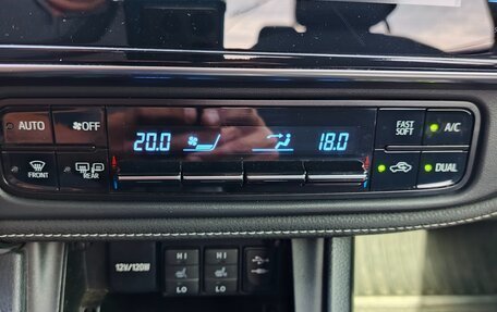 Toyota Corolla, 2018 год, 1 850 000 рублей, 6 фотография