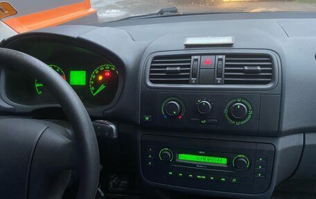 Skoda Fabia II, 2009 год, 370 000 рублей, 8 фотография