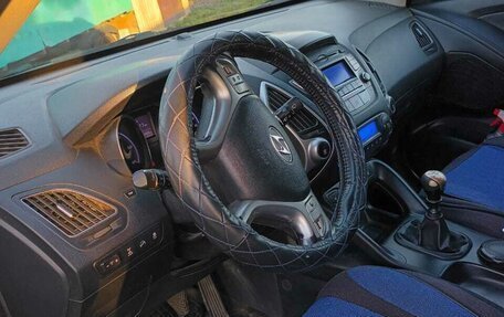 Hyundai ix35 I рестайлинг, 2011 год, 1 300 000 рублей, 5 фотография