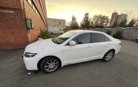 Toyota Camry, 2011 год, 800 000 рублей, 3 фотография
