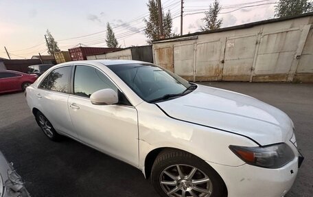 Toyota Camry, 2011 год, 800 000 рублей, 2 фотография