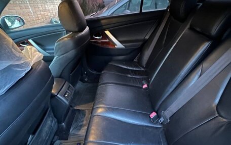 Toyota Camry, 2011 год, 800 000 рублей, 6 фотография