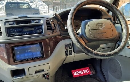 Toyota HiAce H100, 1997 год, 950 000 рублей, 8 фотография