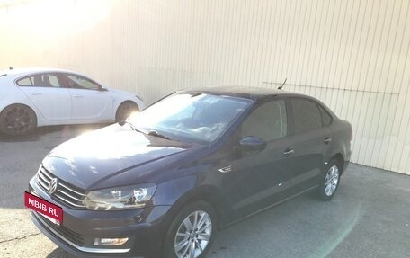 Volkswagen Polo VI (EU Market), 2017 год, 1 300 000 рублей, 2 фотография