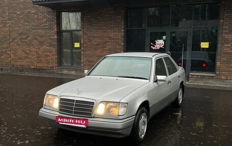 Mercedes-Benz E-Класс, 1995 год, 599 000 рублей, 2 фотография