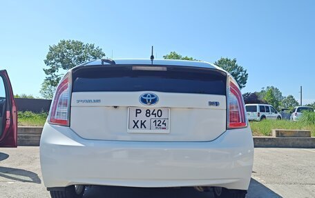 Toyota Prius, 2013 год, 980 000 рублей, 4 фотография