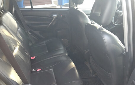 Toyota RAV4, 2005 год, 900 000 рублей, 11 фотография