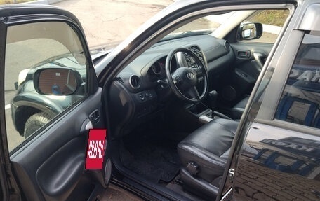 Toyota RAV4, 2005 год, 900 000 рублей, 15 фотография