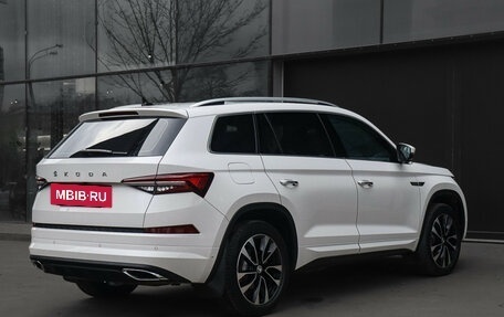 Skoda Kodiaq I, 2023 год, 4 670 000 рублей, 5 фотография