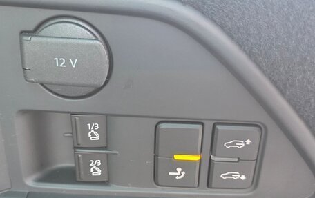 Volkswagen Touareg III, 2017 год, 4 000 000 рублей, 7 фотография