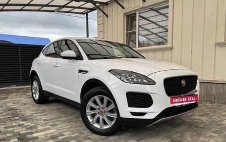 Jaguar E-Pace, 2018 год, 2 850 000 рублей, 3 фотография