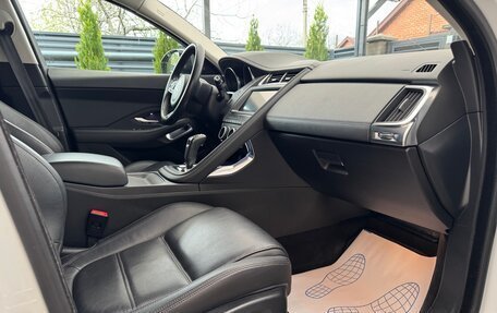 Jaguar E-Pace, 2018 год, 2 850 000 рублей, 14 фотография