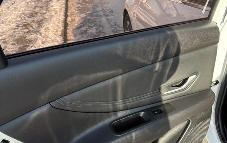 Hyundai Elantra, 2021 год, 1 950 000 рублей, 13 фотография