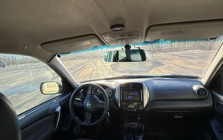 Toyota RAV4, 2005 год, 1 000 000 рублей, 11 фотография