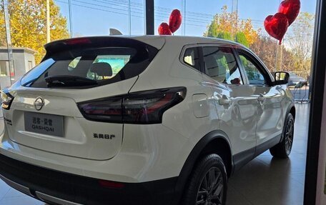 Nissan Qashqai, 2025 год, 2 850 000 рублей, 4 фотография