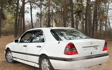 Mercedes-Benz C-Класс, 1996 год, 350 000 рублей, 3 фотография