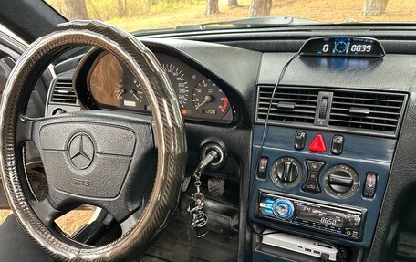 Mercedes-Benz C-Класс, 1996 год, 350 000 рублей, 10 фотография