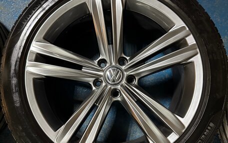 Volkswagen Tiguan II, 2020 год, 4 100 000 рублей, 14 фотография