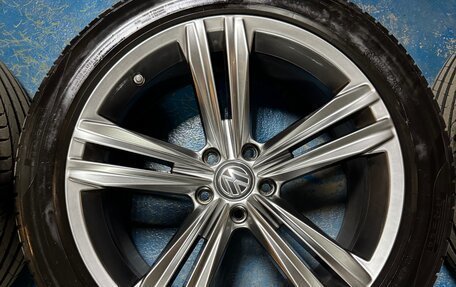 Volkswagen Tiguan II, 2020 год, 4 100 000 рублей, 13 фотография