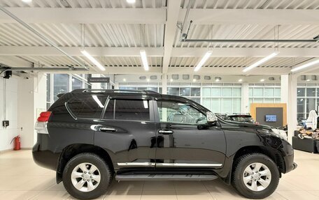 Toyota Land Cruiser Prado 150 рестайлинг 2, 2011 год, 3 499 900 рублей, 7 фотография