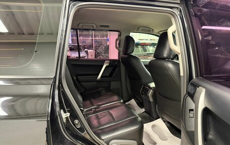 Toyota Land Cruiser Prado 150 рестайлинг 2, 2011 год, 3 499 900 рублей, 17 фотография