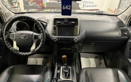 Toyota Land Cruiser Prado 150 рестайлинг 2, 2011 год, 3 499 900 рублей, 16 фотография