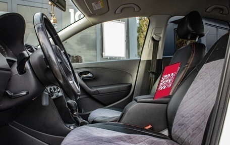 Volkswagen Polo VI (EU Market), 2013 год, 689 000 рублей, 16 фотография