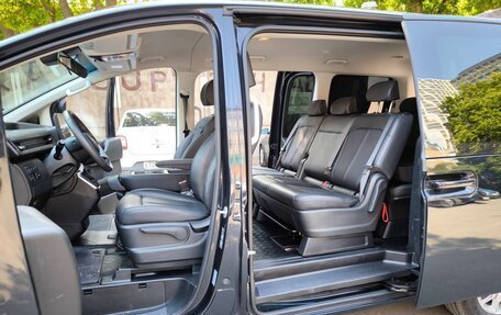 Hyundai Staria, 2023 год, 4 950 000 рублей, 14 фотография