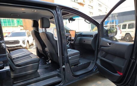 Hyundai Staria, 2023 год, 4 950 000 рублей, 8 фотография