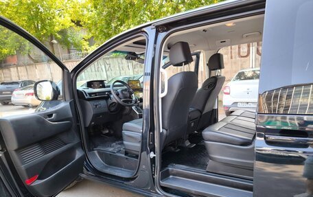 Hyundai Staria, 2023 год, 4 950 000 рублей, 13 фотография