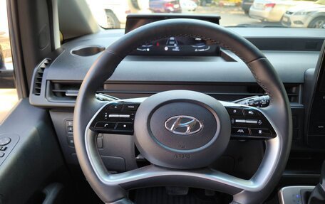 Hyundai Staria, 2023 год, 4 950 000 рублей, 17 фотография