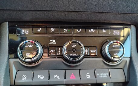 Skoda Karoq I, 2021 год, 2 400 000 рублей, 11 фотография