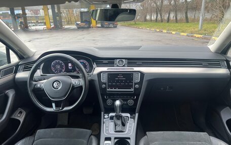 Volkswagen Passat B8 рестайлинг, 2016 год, 1 340 000 рублей, 14 фотография