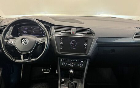 Volkswagen Tiguan II, 2019 год, 2 447 000 рублей, 16 фотография