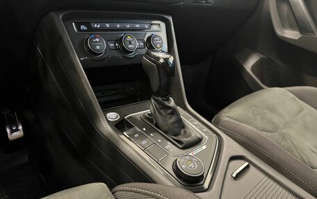 Volkswagen Tiguan II, 2019 год, 2 447 000 рублей, 18 фотография