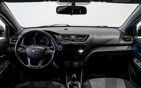 KIA Rio III рестайлинг, 2014 год, 800 000 рублей, 13 фотография
